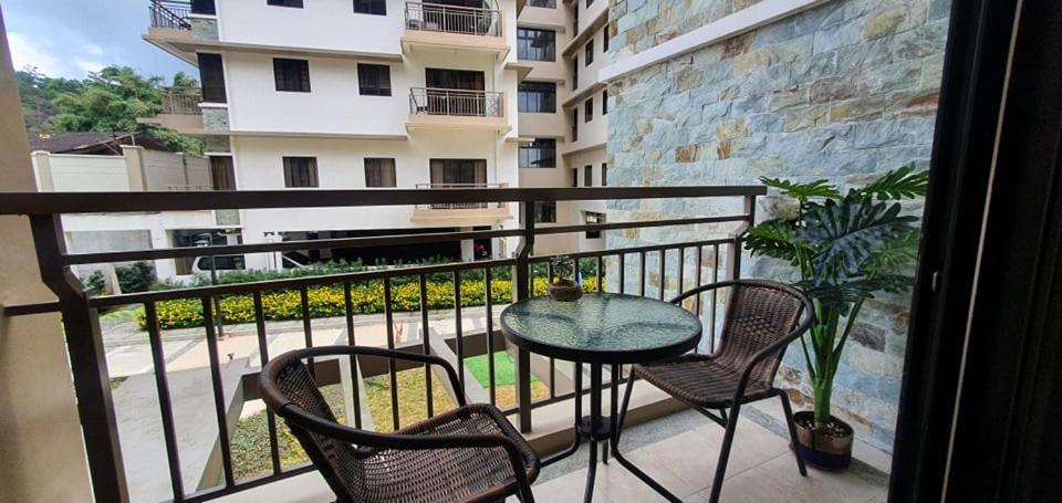 Jcga Apartments At Bristle Ridge Condominium Near Botanical Garden And The Mansion Baguio City Esterno foto